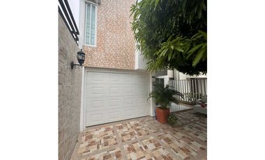 SE VENDE CASA BARRIO LOS CORTIJOS