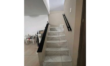 SE VENDE CASA BARRIO LOS CORTIJOS