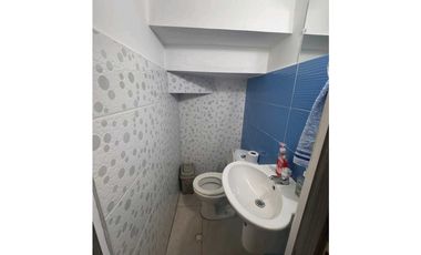 SE VENDE CASA BARRIO LOS CORTIJOS