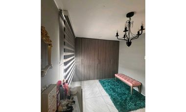 SE VENDE CASA BARRIO LOS CORTIJOS