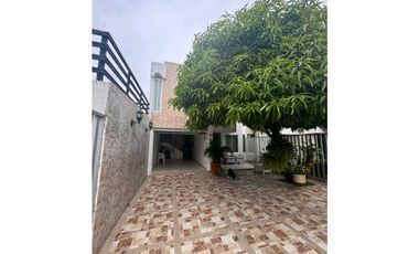 SE VENDE CASA BARRIO LOS CORTIJOS