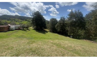 Lote en venta para desarrollar un proyecto de 16 lotes en el retiroLDC