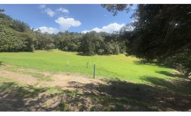 Lote en venta para desarrollar un proyecto de 16 lotes en el retiroLDC