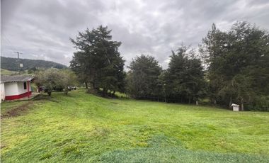 Lote en venta para desarrollar un proyecto de 16 lotes en el retiroLDC