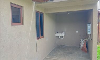 CASA EN RENTA EN ACATITLAN, VALLE DE BRAVO