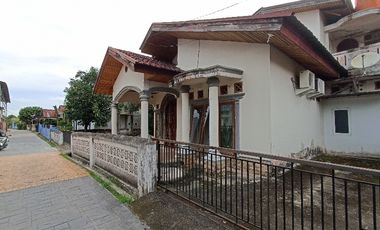 Dijual Rumah di Jl Rowo Sari depan kampus PCR Rumbai