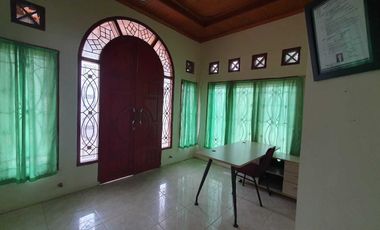 Dijual Rumah di Jl Rowo Sari depan kampus PCR Rumbai