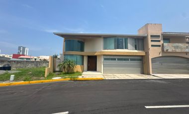 CASA CPN ALBERCA EN VENTA EN PLAYAS DEL CONCHAL