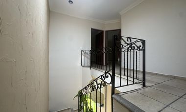 CASA EN VENTA EN BLVD PRINCIPAL EN PLAYAS DEL CONCHAL