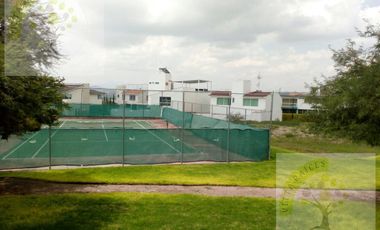 CASA SUSANA EN CONDOMINIO EN RENTA AMUEBLADA REAL DEL BOSQUE CORREGIDORA