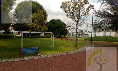 CASA SUSANA EN CONDOMINIO EN RENTA AMUEBLADA REAL DEL BOSQUE CORREGIDORA