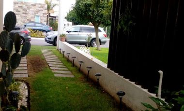 CASA SUSANA EN CONDOMINIO EN RENTA AMUEBLADA REAL DEL BOSQUE CORREGIDORA