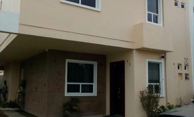 CASA SUSANA EN CONDOMINIO EN RENTA AMUEBLADA REAL DEL BOSQUE CORREGIDORA