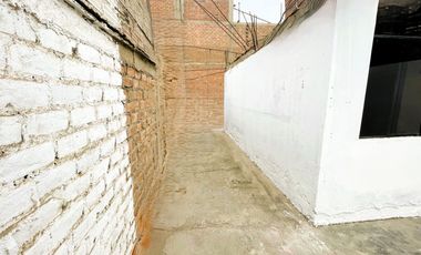 Terreno Con Casa Rústica En Venta En Ventanilla: Tu Proyecto, Tu Estilo