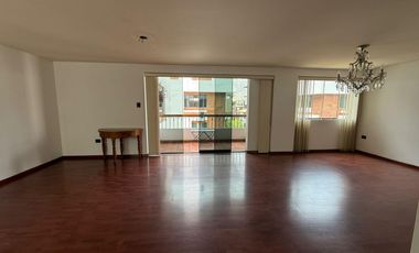 Departamento a la Venta a pasos del CC El Polo Chacarilla Surco