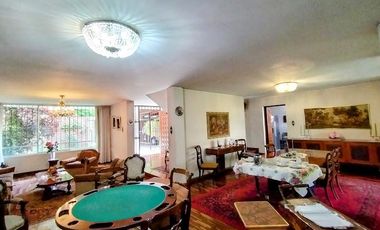 Casa a laVenta en Av. Higuereta Santiago de Surco