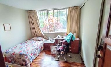 Casa a laVenta en Av. Higuereta Santiago de Surco