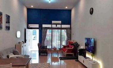 Jual Rumah Halaman Luas Dekat Bandara Sultan Hasanuddin