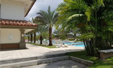 Sea Confiable alquila casa en PH La Reserva en Villa Zaita