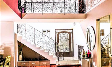 VENDO CASA DE ESQUINA CON PISCINA EN ALTOS DE PANAMA (6)