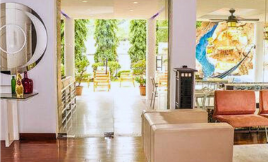 VENDO CASA DE ESQUINA CON PISCINA EN ALTOS DE PANAMA (6)