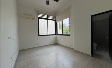 CASA FAMILIAR EN PH NATIVA - PANAMA PACIFICO 4 RECAMARAS