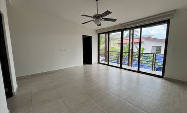 CASA FAMILIAR EN PH NATIVA - PANAMA PACIFICO 4 RECAMARAS