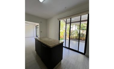 CASA EN ALQUILER EN PANAMA PACIFICO - PH NATIVA