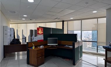 OFICINA / OBARRIO / TORRE GENERALLI / 360m2 / AMOBLADO / 9 PARKING