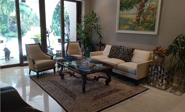 Venta y Alquiler de Casa en Altos del Golf