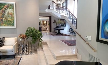 Venta y Alquiler de Casa en Altos del Golf