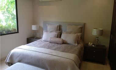 Venta y Alquiler de Casa en Altos del Golf