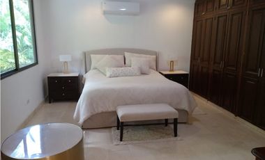 Venta y Alquiler de Casa en Altos del Golf