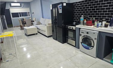 VENDO IMPRESIONANTE CASA A ESTRENAR C/ PISCINA EN POSADAS MNES