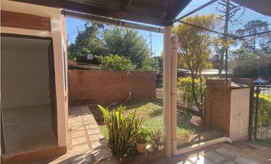 VENDO DUPLEX AMPLIO, BUENA UBICACIÓN, POSADAS MNES