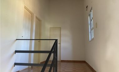 VENDO DUPLEX AMPLIO, BUENA UBICACIÓN, POSADAS MNES