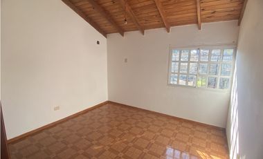VENDO DUPLEX AMPLIO, BUENA UBICACIÓN, POSADAS MNES