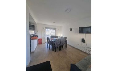 Se vende hermoso duplex 2 dormitorios amoblado