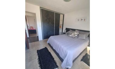 Se vende hermoso duplex 2 dormitorios amoblado