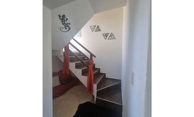 Se vende hermoso duplex 2 dormitorios amoblado