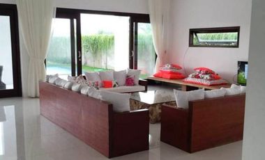 Villa eksklusif di Montong dekat Senggigi Lombok Barat code