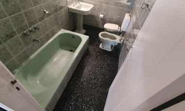 Casa PH en alquiler en Haedo Centro Sur