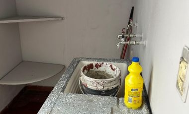 Departamento en alquiler en Isidro Casanova