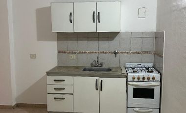 Departamento en alquiler en Isidro Casanova