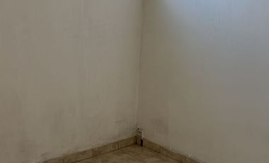 Departamento en alquiler en Isidro Casanova