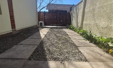 Casa en Arriendo en Centro nuevo Machali