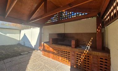 Casa en Arriendo en Centro nuevo Machali