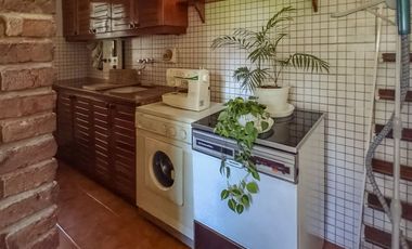 EXCELENTE CHALET, LOTE 20X25, BARRIO PARQUE BERNAL