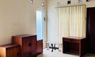 Semi Furnished Lokasi Sangat Strategis Lingkungan Nyaman di Antasari