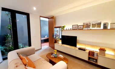 Rumah 2 lantai Minimalis Modern di Jakarta Timur